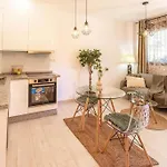 Beautiful And Elegant One Bedroom Apartamento *
