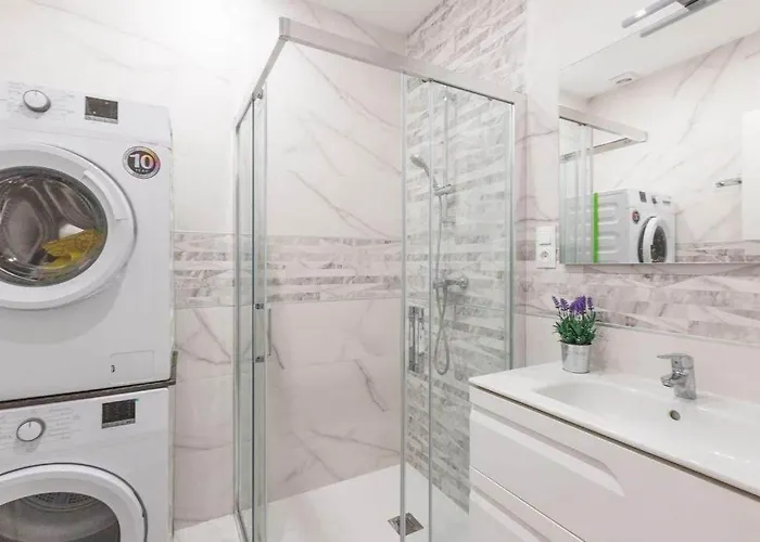 Apartment Beautiful And Elegant One Bedroom